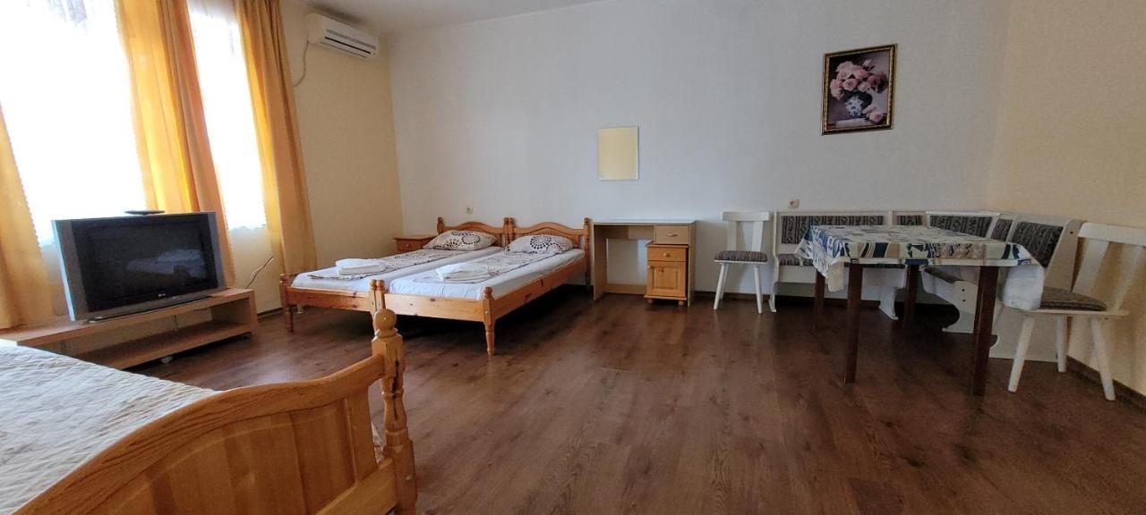 Стаи За Гости Нептун Tsarévo Extérieur photo